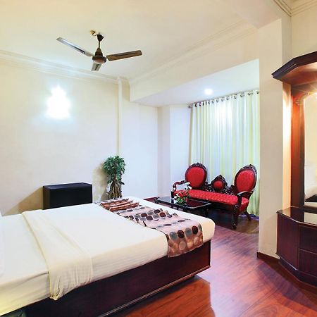 Trichur Towers Thrissur Buitenkant foto