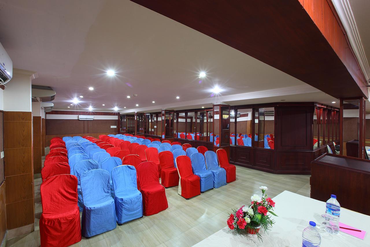 Trichur Towers Thrissur Buitenkant foto