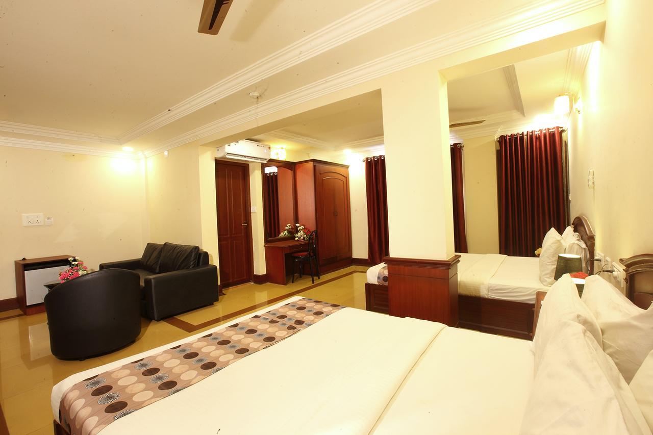 Trichur Towers Thrissur Buitenkant foto